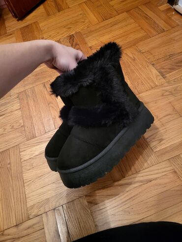 Gležnjače: Gležnjače, 38 — 1