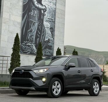 Toyota: Toyota RAV4: 2019 г., 2.5 л, Автомат, Гибрид, Кроссовер