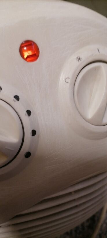 Kaloriferi: Grejalica Ardes 2000w ispravna
Mirjevo na lalafo.rs — 7 Kaloriferi: Grejalica Ardes 2000w ispravna
Mirjevo — 7