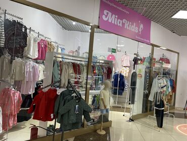 сдаю ош базары: Сдаю Бутик, 18 м², Весна, Действующий, Частично с оборудованием