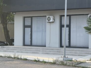 Digər kommersiya daşınmaz əmlakı: Obyekt Statiska binasinin tam yaninda yerleşir. İcereye verilen obyekt — 25