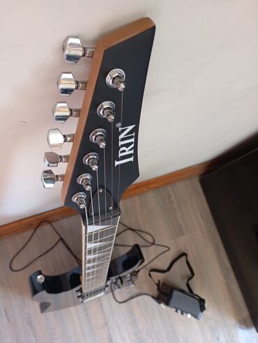 Barabanlar: Elektron gitara, 6 sim, Yeni, Pulsuz çatdırılma