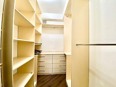 Продажа квартир: 3 комнаты, 125 м² — 4