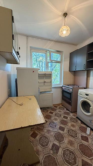 single room flat: 2 комнаты, 44 м², 5 мкр 104 серия, 3 этаж, Старый ремонт — 4