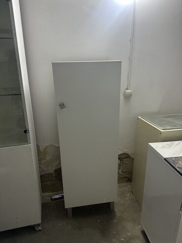 Salon, tibbi mebel dəsti: Gözəllik/saç salonu üçün mebel dəsti Tərkib: - Vizaj masası: geniş — 3