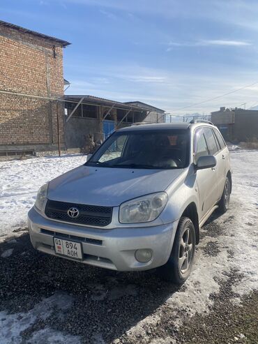 Toyota: Toyota RAV4: 2004 г., 2 л, Автомат, Бензин, Кроссовер