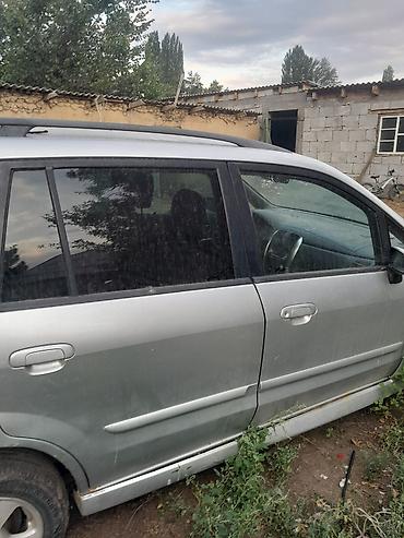 Mazda PREMACY: 2002 г., Механика, Минивэн