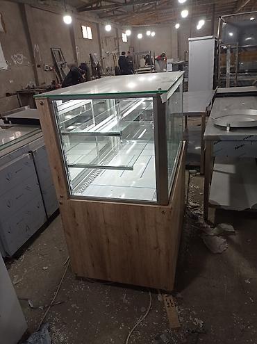 Soyuducu vitrinləri: Şirniyyat və qəlyanaltılar üçün soyuducu vitrinlər Məhsul təsviri: - — 3