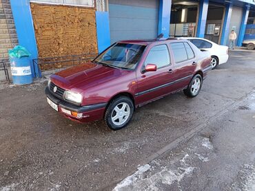 Volkswagen: Volkswagen Vento: 1993 г., 1.8 л, Механика, Седан — 7