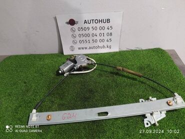 fit 2004: Стеклоподъемник Mazda Premacy CP8W 1.8 2004 перед. лев. (б/у) КУЗОВНЫЕ