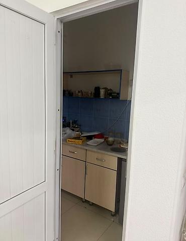 Коммерческая недвижимость: Коммерческое помещение в ЖК «Адмирал». $2 550 в месяц ≈ 229 500 сом — 5
