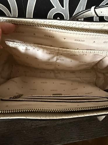 Çantalar: Guess qadın əl çantası - Model: Guess tote/handbag - Rəng: açıq bej — 7