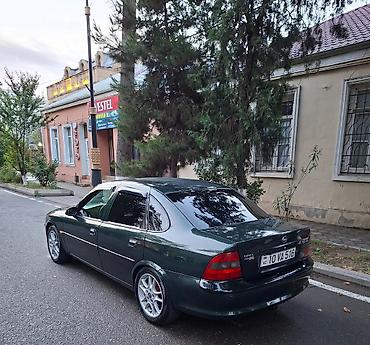 1000 manata avtomobil: Opel Vectra: 2 l | 1998 il 380000 km Sedan — 1