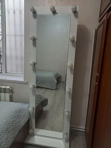 uzunuska guzgu: Güzgü Döşəmə üstü, Düzbucaqlı, Makiyaj üçün, Arxa işıqlı — 1