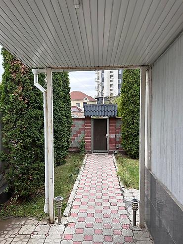 Долгосрочная аренда домов: 300 м², 7 комнат — 4