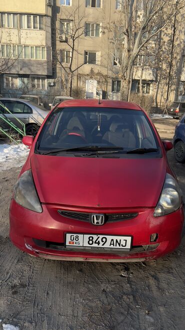 Honda: Honda Fit: 2002 г., 1.3 л, Вариатор, Бензин, Седан