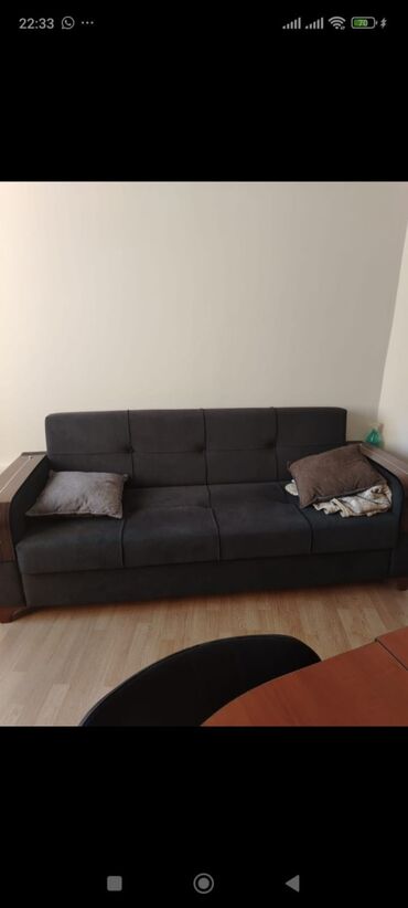 Кресла: Divan yenidir satılır 250 azn. Açılır baza var . Ərazi Baku molun