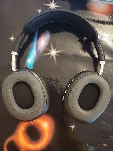 беспроводной наушник: Bluetooth simsiz qulaqlıq – over‑ear dizayn Xüsusiyyətlər: - Over‑ear — 2