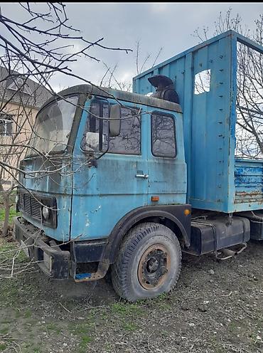 фургоны категории б: Yük maşını – 6x4 təkər formulu, mavi rəngli bortlu/karkaslı yük kuzovu — 5