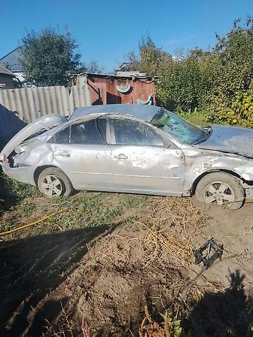 dodge neon: Разбитый автомобиль седан серебристого цвета, на разбор по — 2