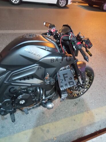 Motosikletlər: Kawasaki - STREET, 500 sm3, 2023 il, 9000 km