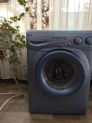 бытовая техника стиральная машина: Продаю стиральную машину Beko.в хорошем рабочем состоянии,голубого