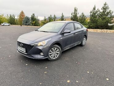 Hyundai: Hyundai Accent: 1.6 l | 2022 il Sedan — 9