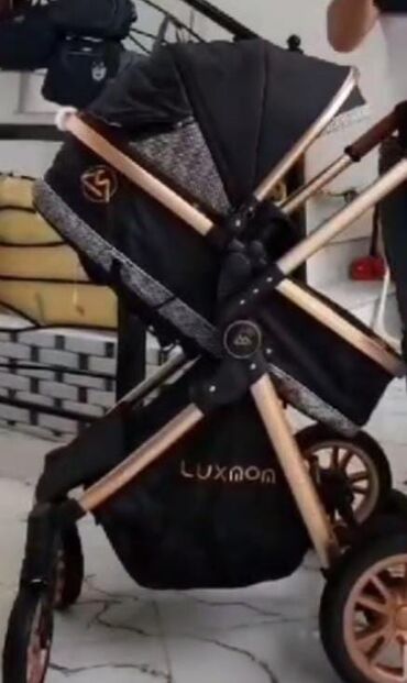 Beşiklər: MilEndirom Luxmom kaleska qiymeti 60man Teze kimi ancaq evde olub her