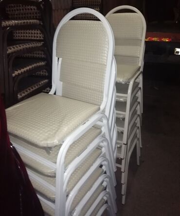 Stullar: Stullar Topdan və parakəndə satişi var Modellər coxdur Rəng secimi — 12