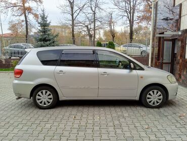 Toyota: Toyota Ipsum: 2003 г., 2.4 л, Автомат, Бензин, Минивэн