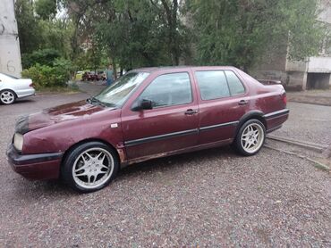 вит машина: Volkswagen Jetta: 1992 г., 2 л, Механика, Бензин, Седан