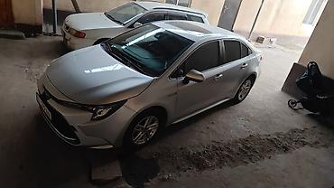 Toyota: Toyota Corolla: 2019 г., 1.8 л, Гибрид, Седан — 5