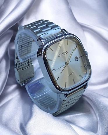 chopard qolbaq: Casio kişi qol saatı – klassik və zərif dizayn - Korpus: parlaq — 2