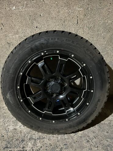 грязевые шины: Дөңгөлөктөр монтажда 275 / 75 / R 20, Кыш, Колдонулган, Жол тандабастар (АТ/МТ), Куйма, тешиктери - 6
