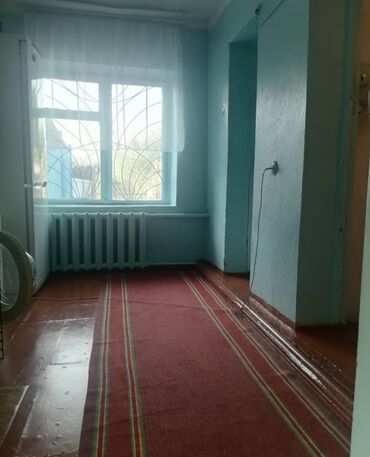 микрорайон учкун: Продаю 4-х комнатный дом + санузел, площадью 102 кв.м. в г