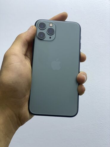 телефоны поко: IPhone 11 Pro, Б/у, 256 ГБ, Серебристый, Чехол, 90 %