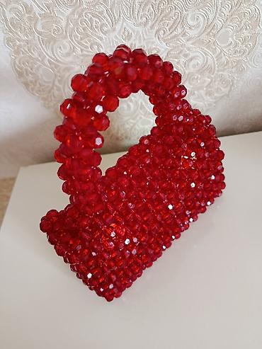 Çantalar: Qırmızı boncuklu əl çantası - Material: Parıltılı akril/fasetli — 3