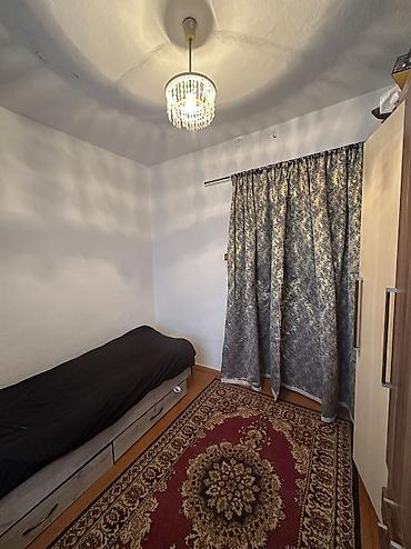 Продажа коттеджей и домов: Продается дом с участком в районе ГЭС‑2. Параметры: - Площадь дома — 9