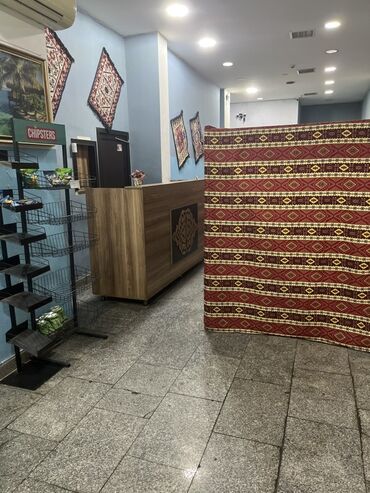 аренда помещений под магазин одежды: İcarəyə/ofis-iaşə məkanı – hazır fəaliyyət üçün uyğun Təsvir: -