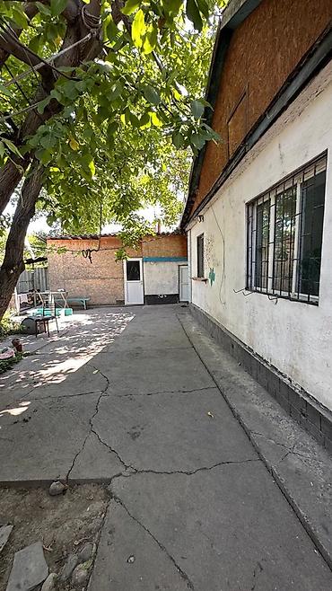 Продажа коттеджей и домов: 5 комнат, 70 м², 6 соток, Бишкек, Киркомстром Собственник — 12