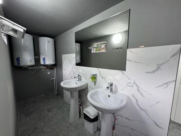 Отели и хостелы: Сдаются спальные места в уютном хостеле! Ищешь жильё в комфортных at lalafo.kg — 3 Отели и хостелы: Сдаются спальные места в уютном хостеле! Ищешь жильё в комфортных — 3