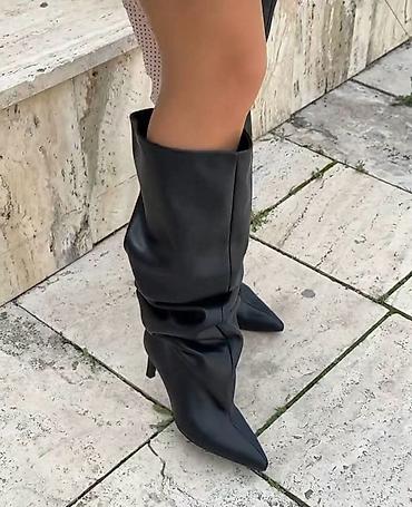 beti metlika outlet: Nove čizme po najnovijoj kolekciji. od 36 do 41. 7300 dinara — 3