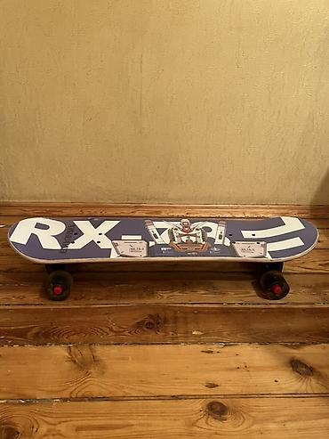 rulman: Skateboard – RX-78-2 temalı - Taxta: Klassik double-kick konkav — 3
