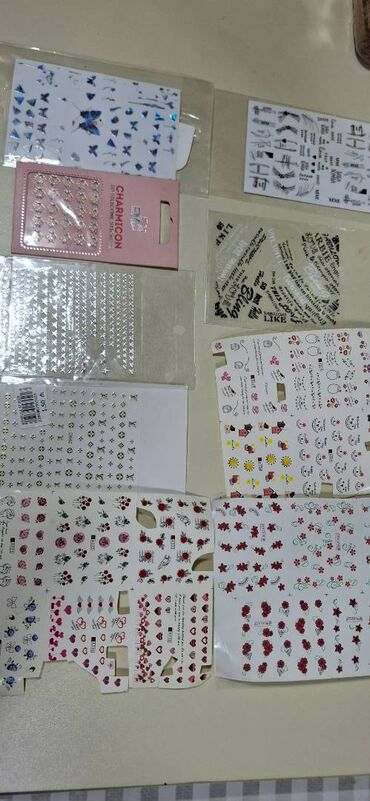 Digər gözəllik və estetika cihazları: Dırnaq ustasına işləməkçün lazım olan bütün növ bəzəklər tipsilər — 13