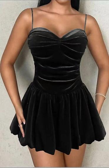 Haljine: Baršunasta mini haljina sa bretelama – srcoliki dekolte - Materijal — 4