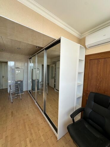 Yataq otağı dəstləri: İşlənmiş, Düz dolab, Qarderob, paltar dolabı