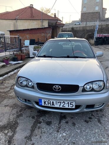 Toyota Corolla: 1.4 l | 2001 year Coupe/Sports