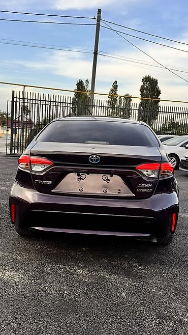 Продажа авто: Toyota Levin: 2020 г., 1.8 л, Гибрид, Седан — 4