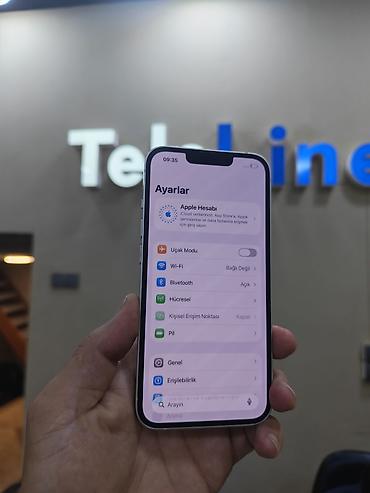 iphone zaryatka: IPhone 13, 128 GB, Ağ, Zəmanət, Simsiz şarj, Face ID — 3