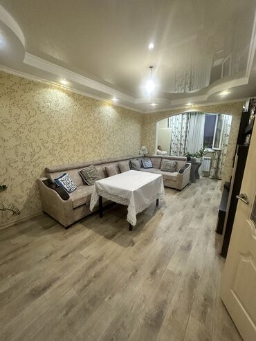 дом в караколе: 4 комнаты, 106 м², 106 серия улучшенная, 8 этаж